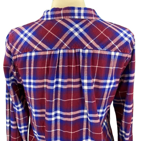 Levi’s Classic Red & Blue Plaid Flannel Button Down Shirt - Picture 8 of 14